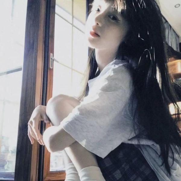 彩凤云裳
